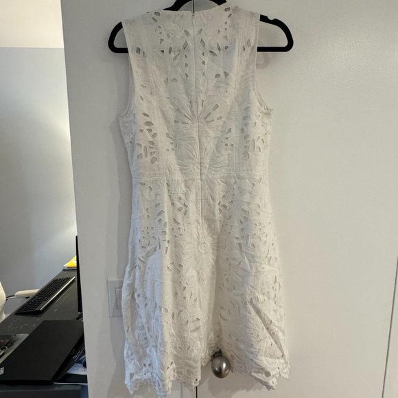 Theory Jemoine Embroidered Cotton Linen Dress - Picture 2 of 2